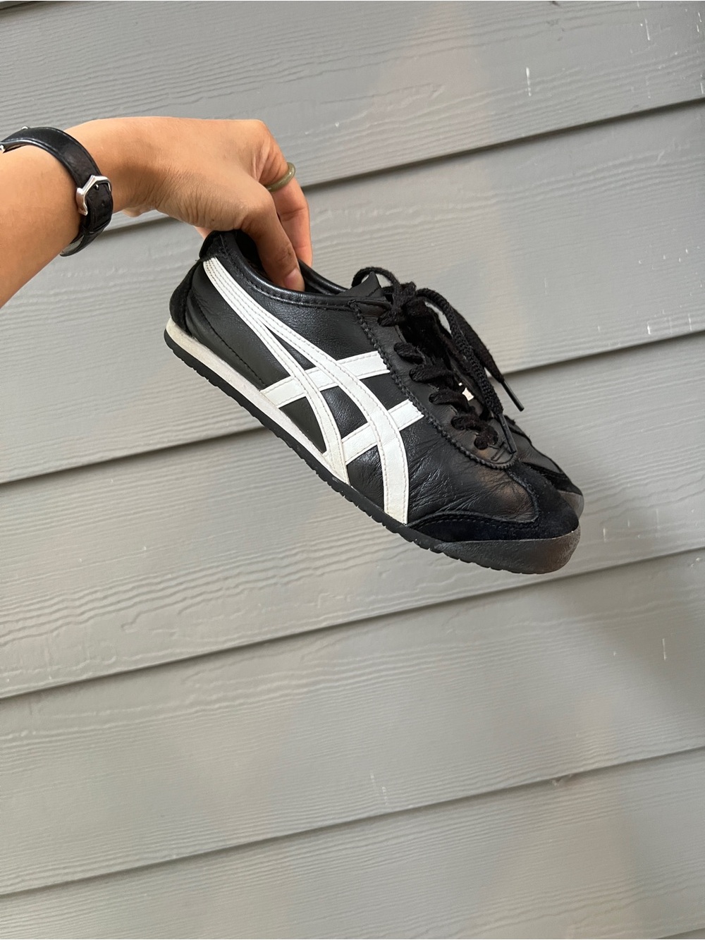 Onitsuka Tiger Mexico 66 Black & White Sneakers